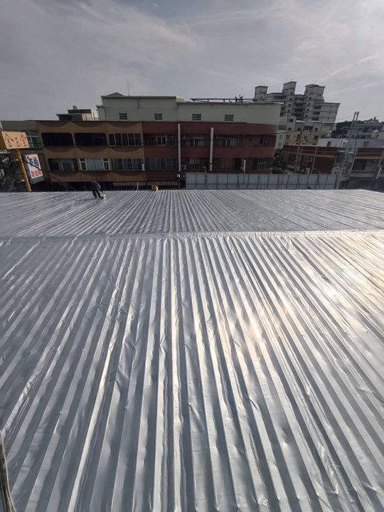 臺南市 永康區 鐵皮屋頂四合一工程 350 坪 施工後