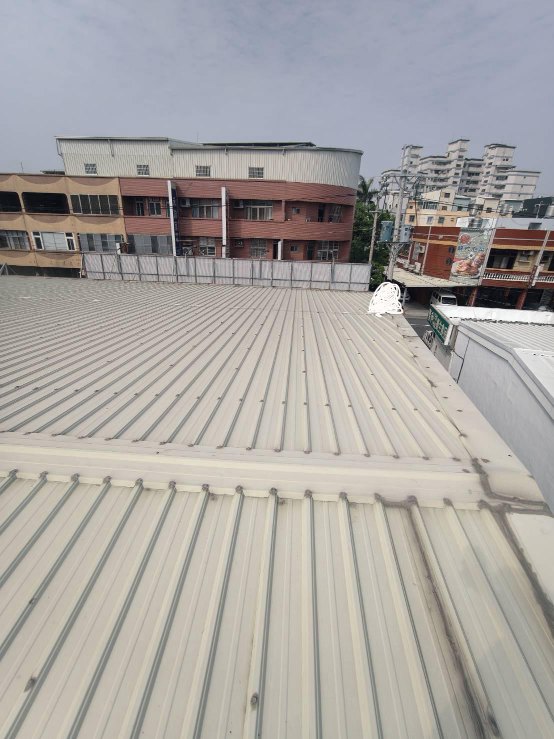 臺南市 永康區 鐵皮屋頂四合一工程 350 坪 施工前
